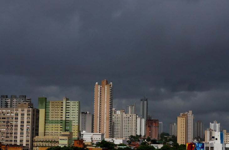 Semana começa com chuva em todas as regiões do RS. Veja em Júlio de  Castilhos. - Alcir 61